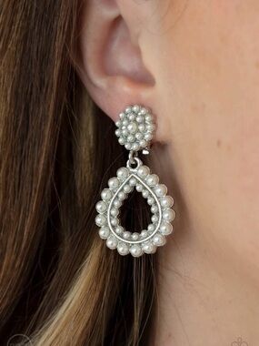 Elegant Faux Pearl Teardrop Clip-On Earrings – Paparazzi Statement Jewelry